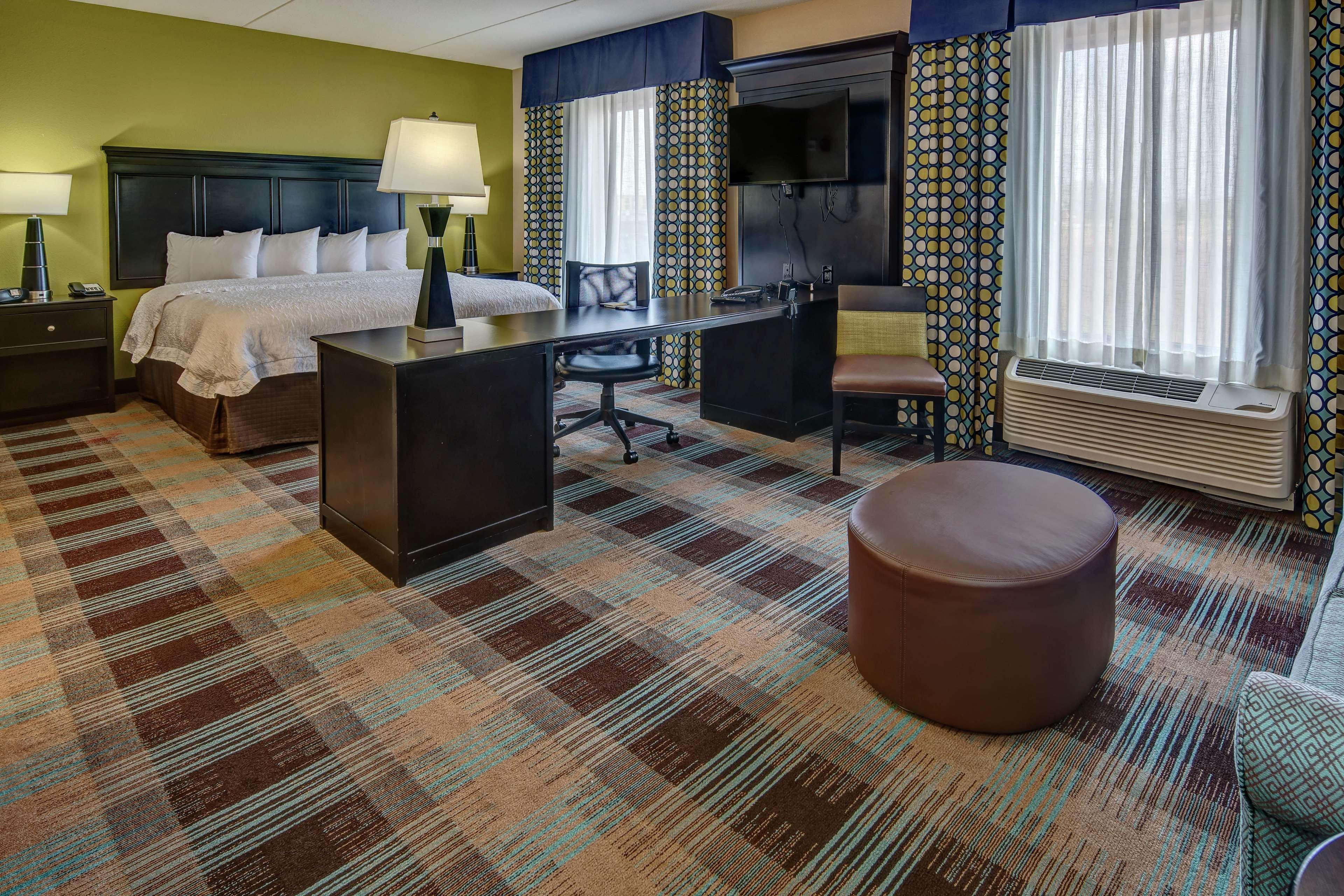Hampton Inn & Suites Κλάρκσβιλ Εξωτερικό φωτογραφία