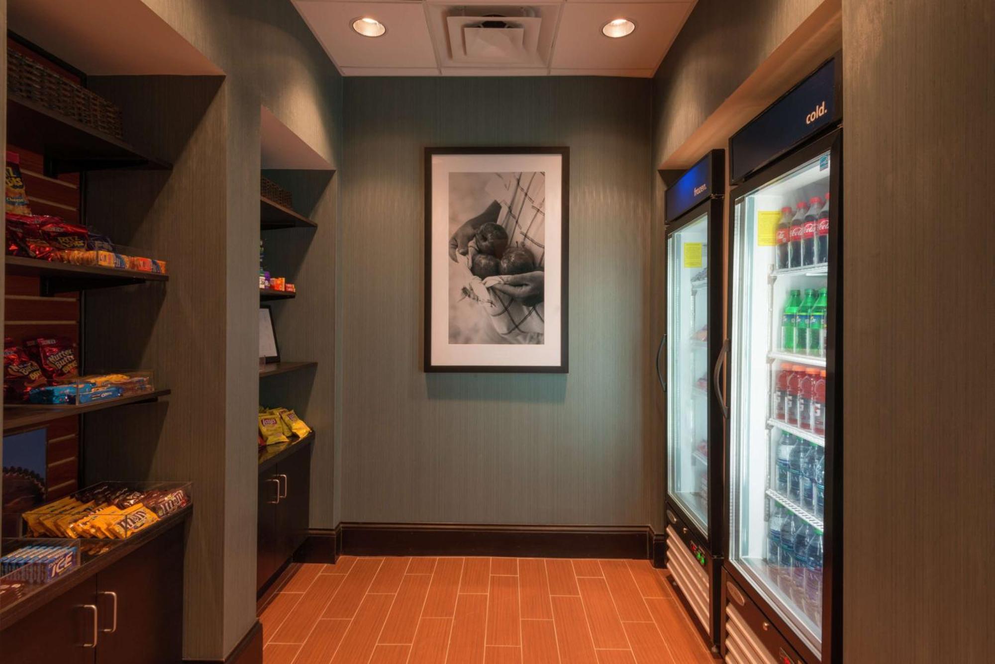 Hampton Inn & Suites Κλάρκσβιλ Εξωτερικό φωτογραφία